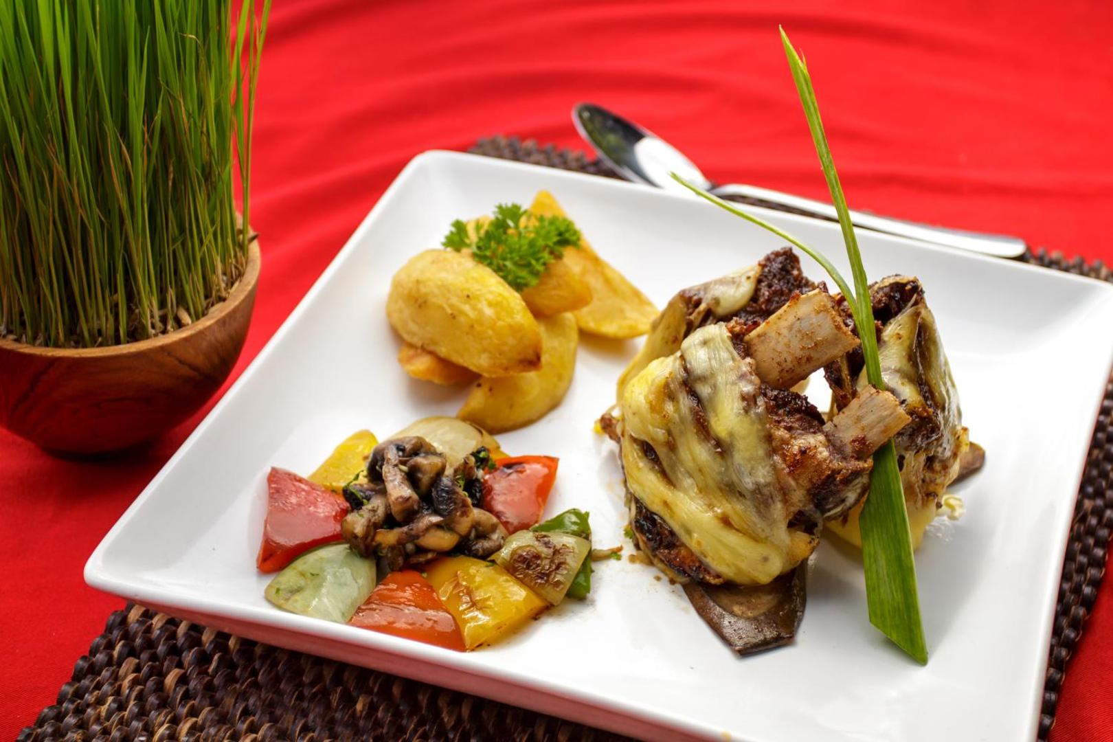 Ubud Raya Villa