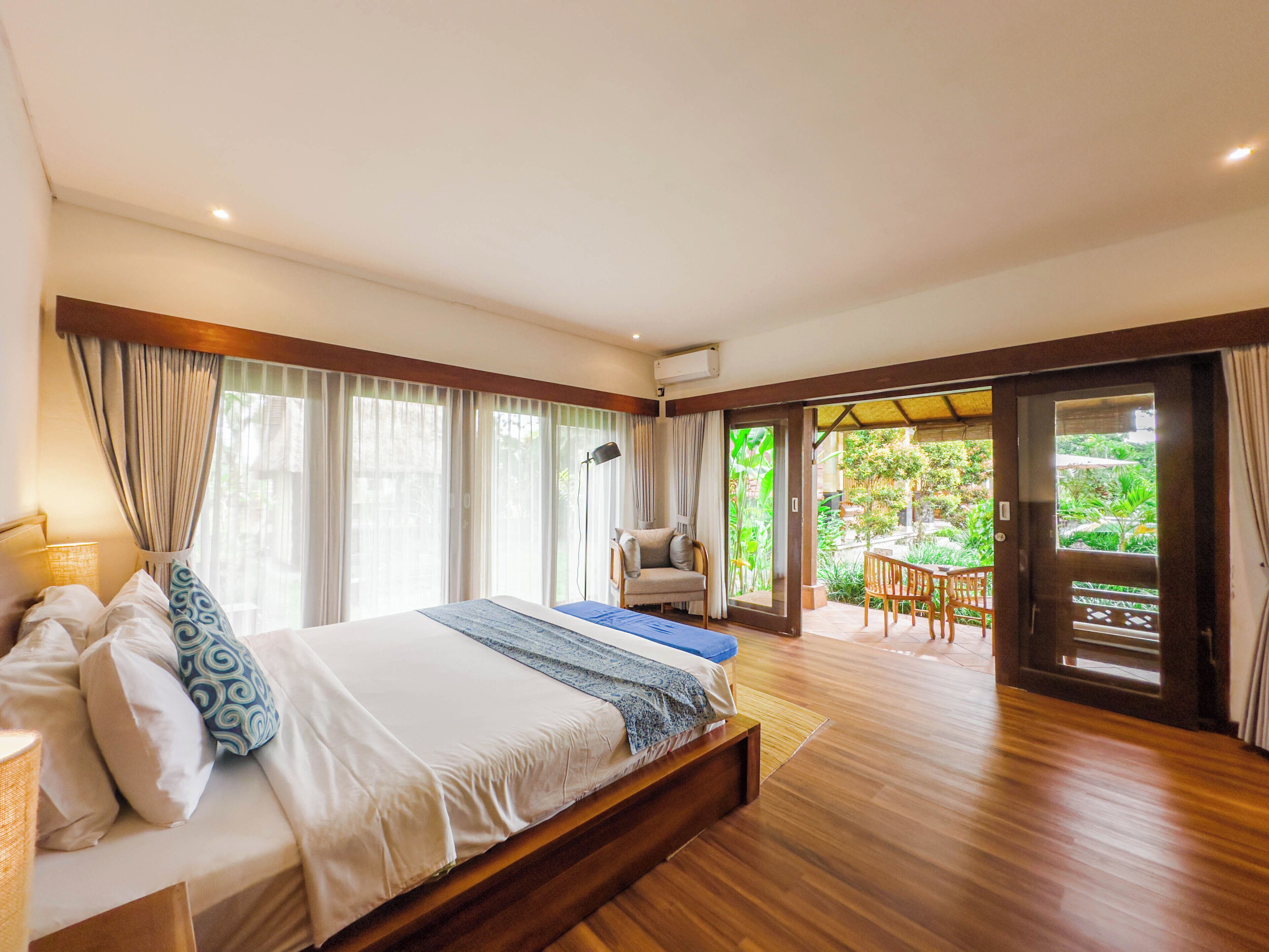 Ubud Shanti Rice Field House by Supala