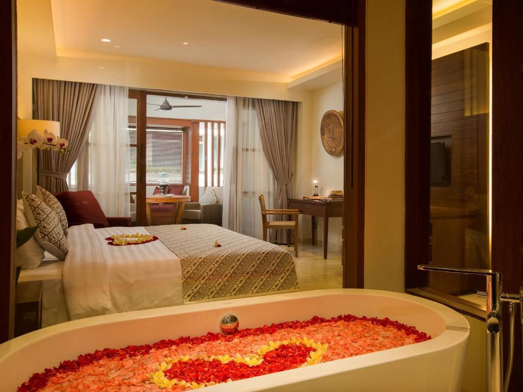 Ubud Village Hotel