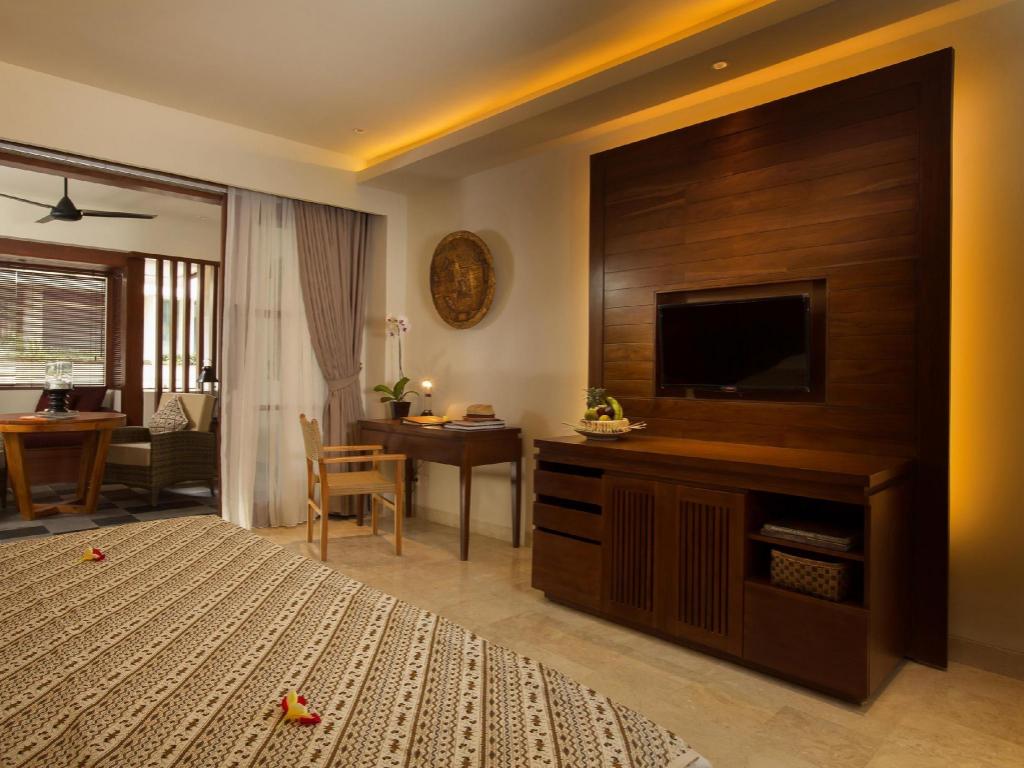 Ubud Village Hotel