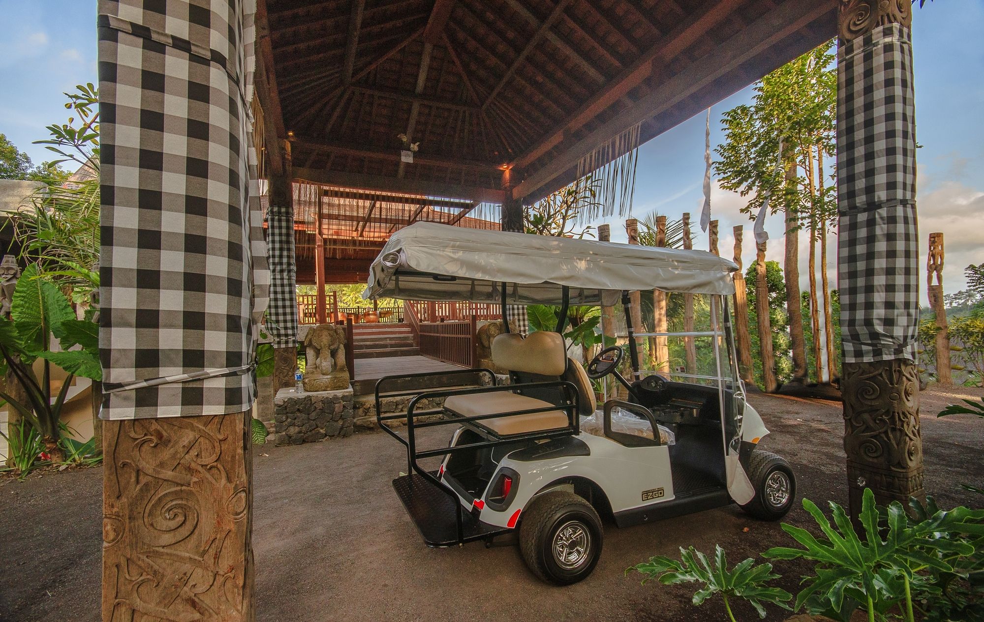 The Kayon Valley Resort
