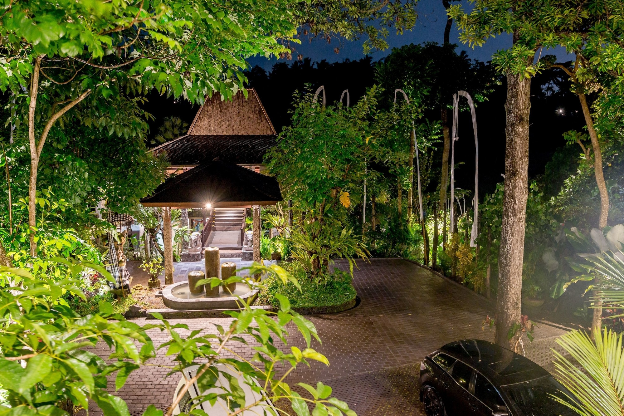 The Kayon Valley Resort