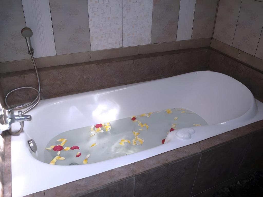 Uma Chaming Villas & Gym