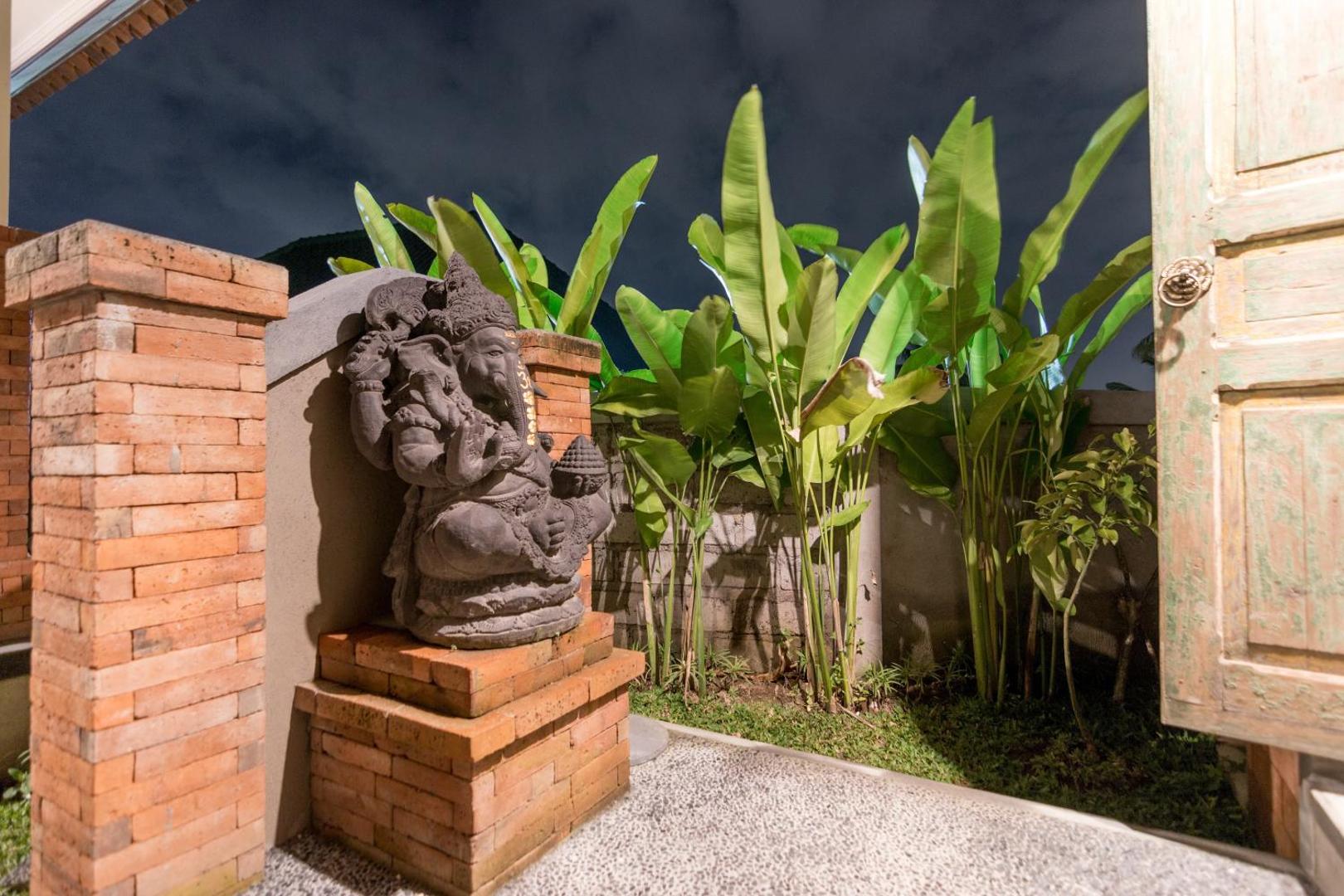 Umah Dangin Guest House