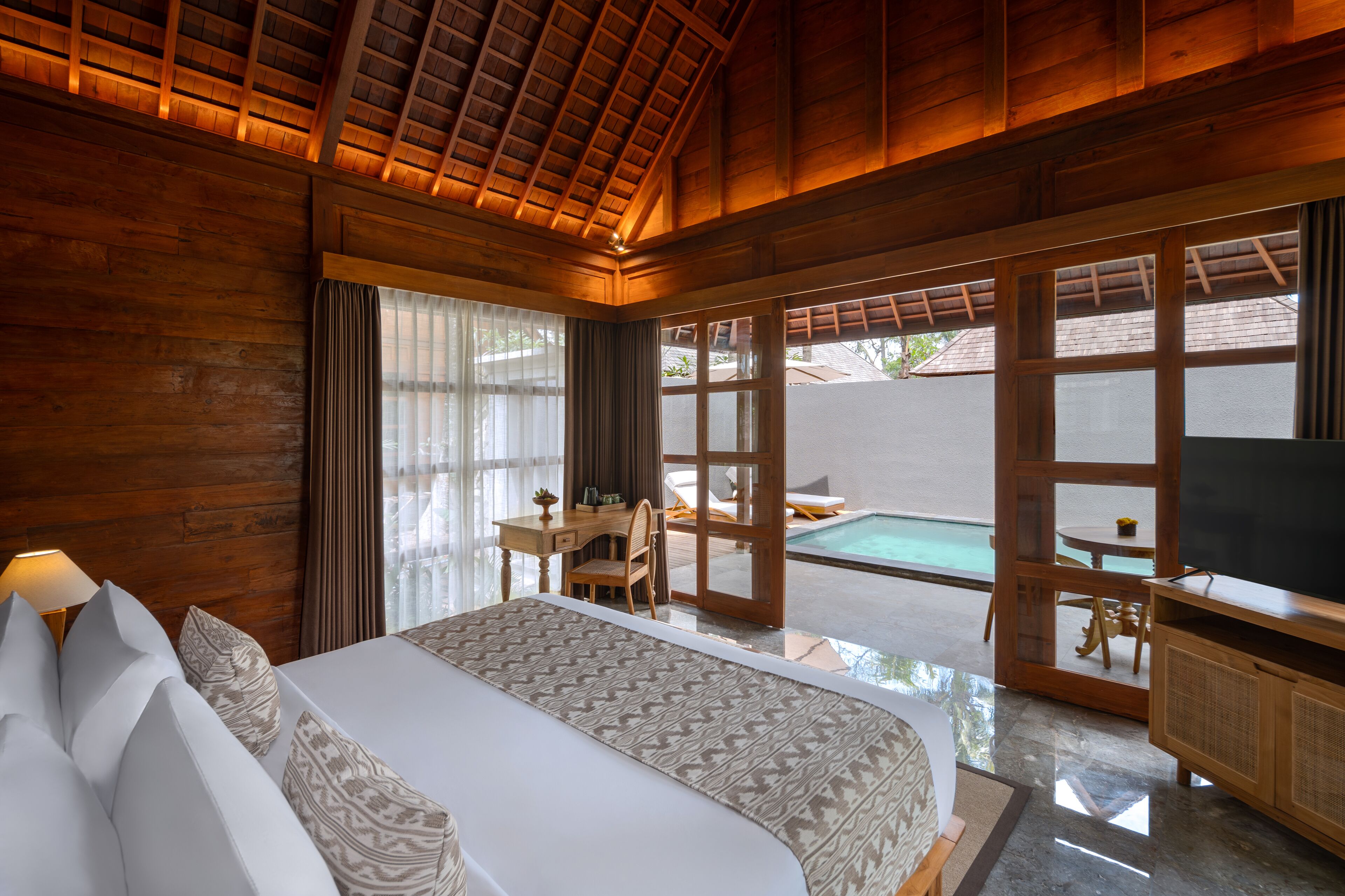 Unagi Wooden Villas by Emana