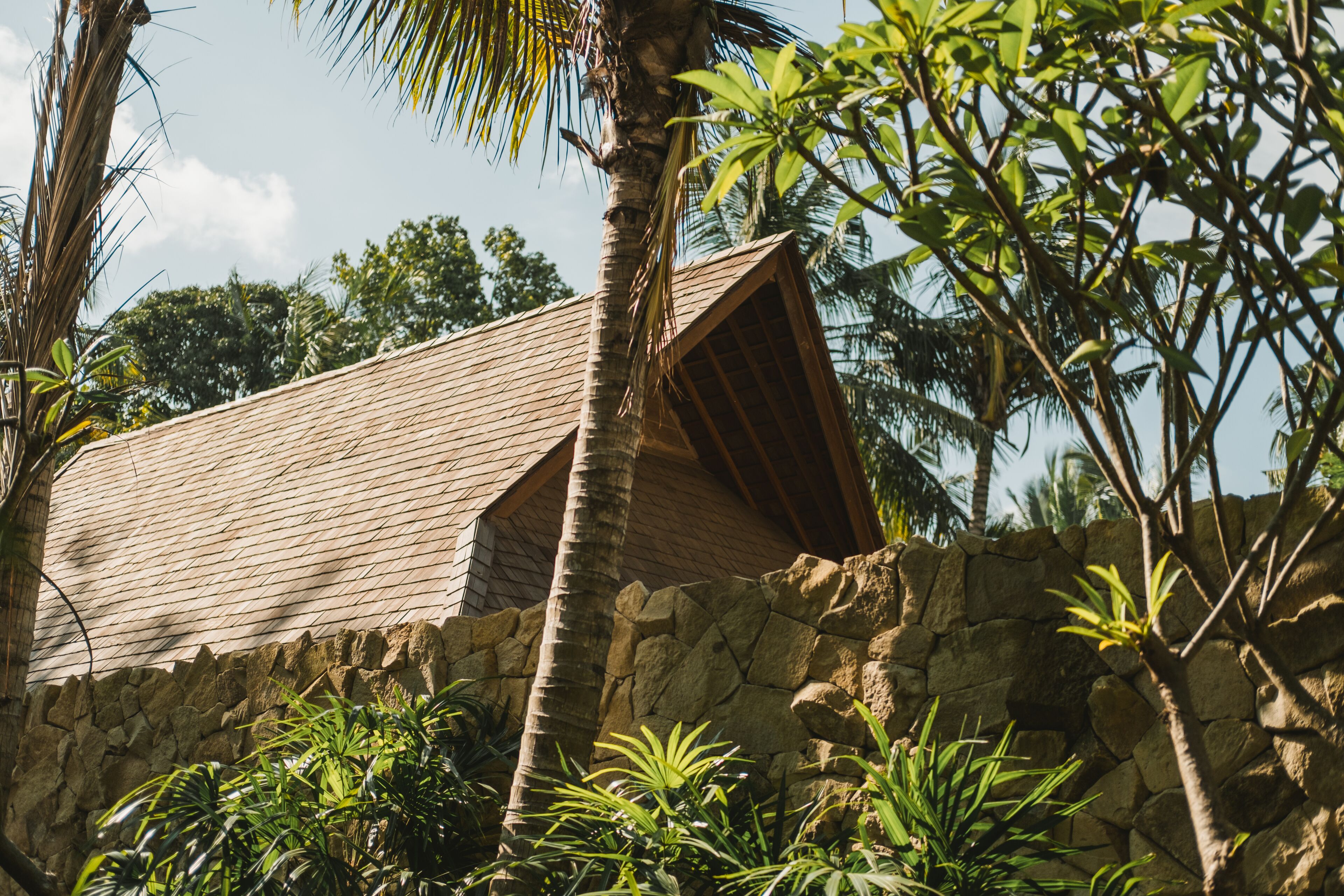 Unagi Wooden Villas by Emana