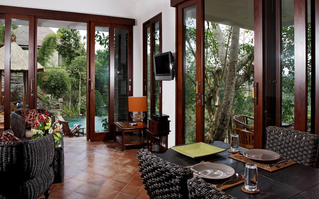 Villa Awang Awang