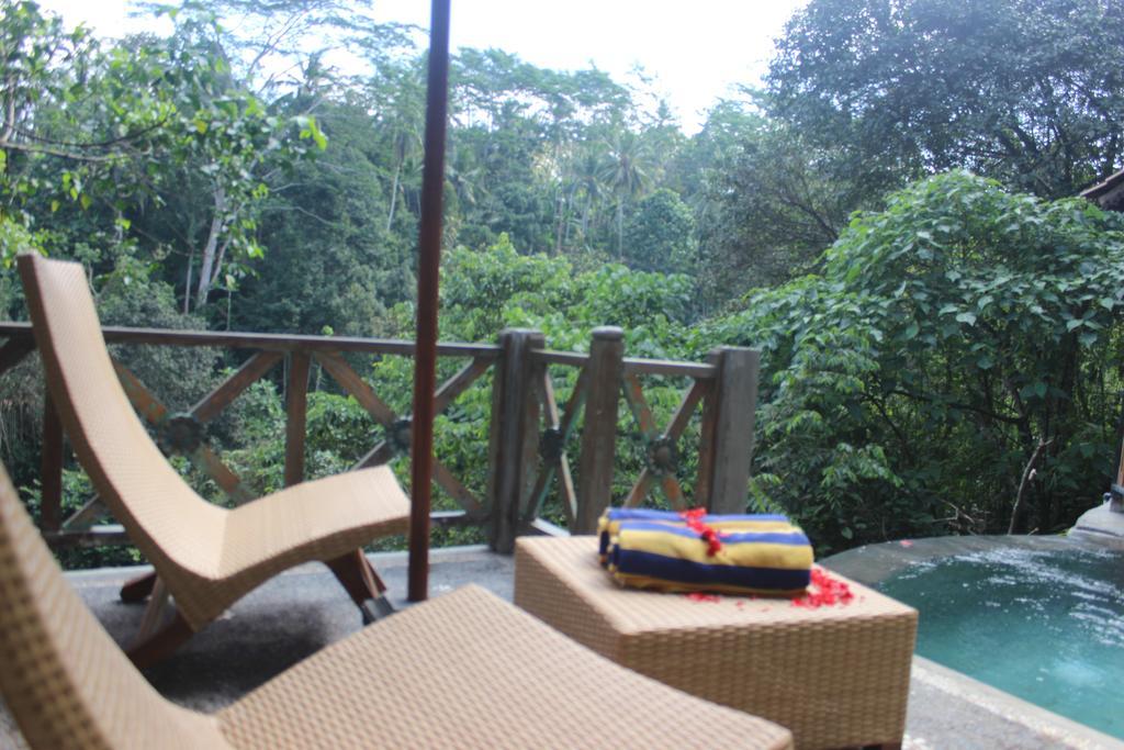 Villa Awang Awang