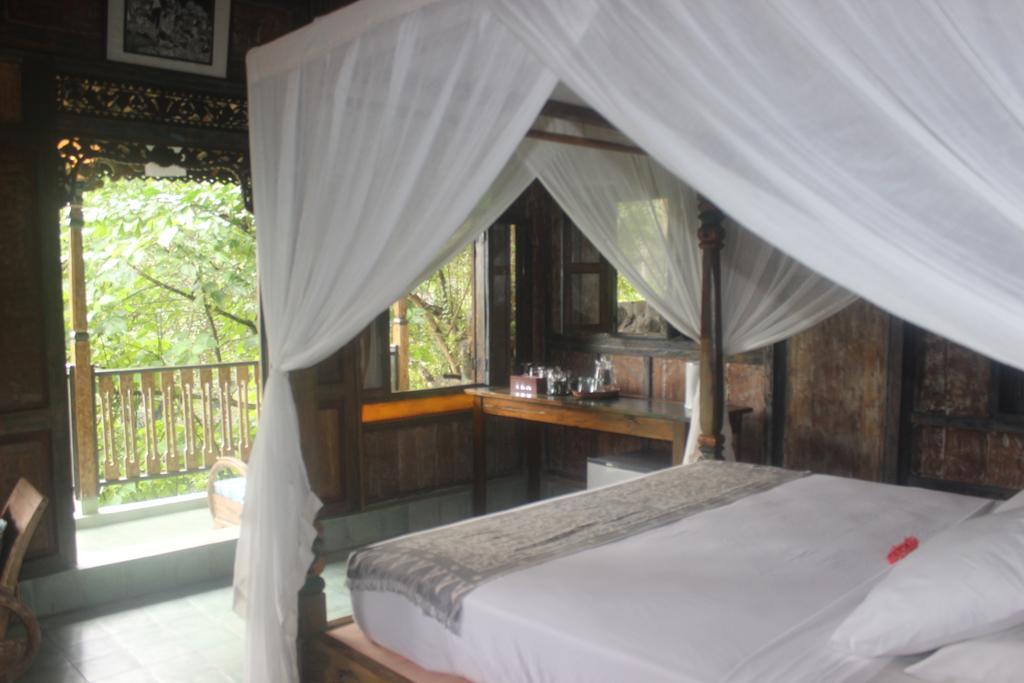 Villa Awang Awang