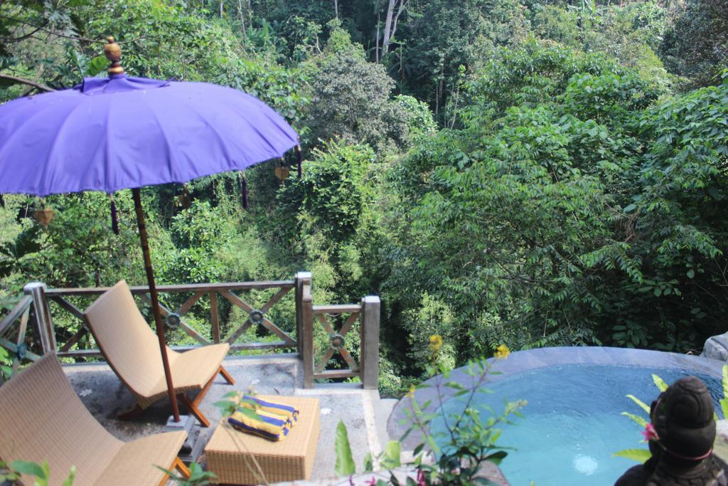 Villa Awang Awang