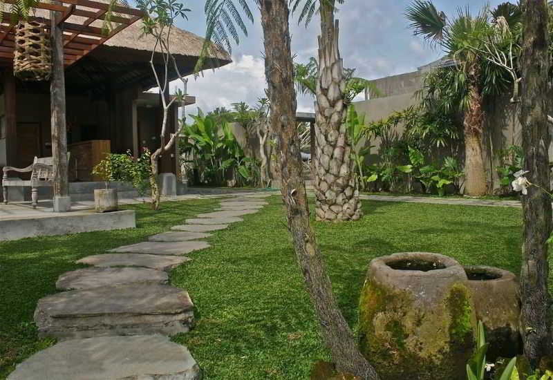 Villa Kayu Lama