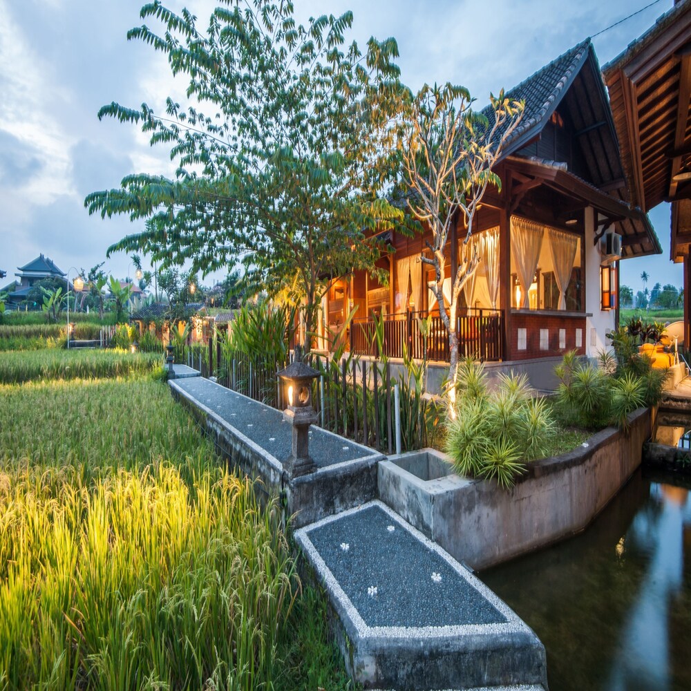 Villa Tirta Padi