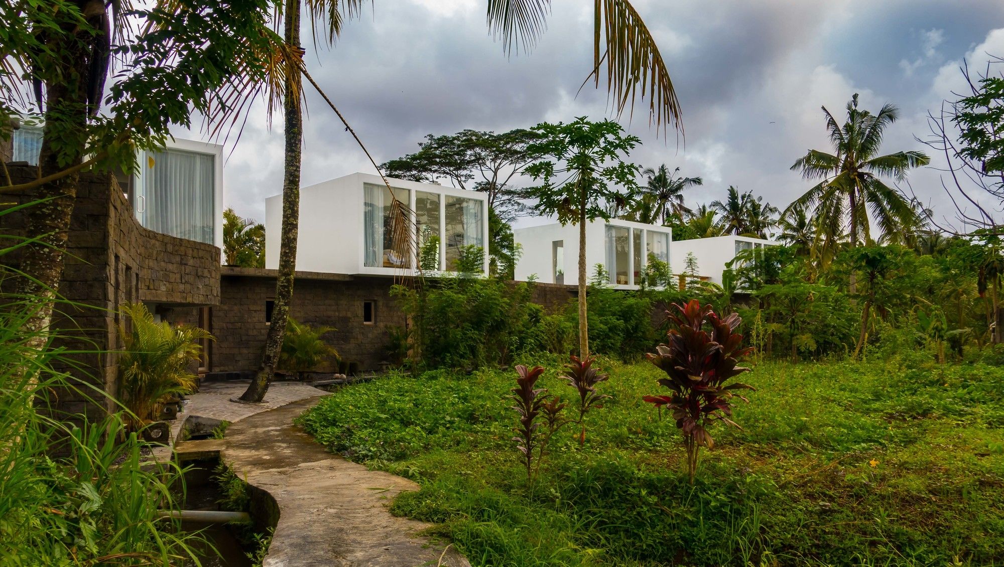 White Cubes Villa