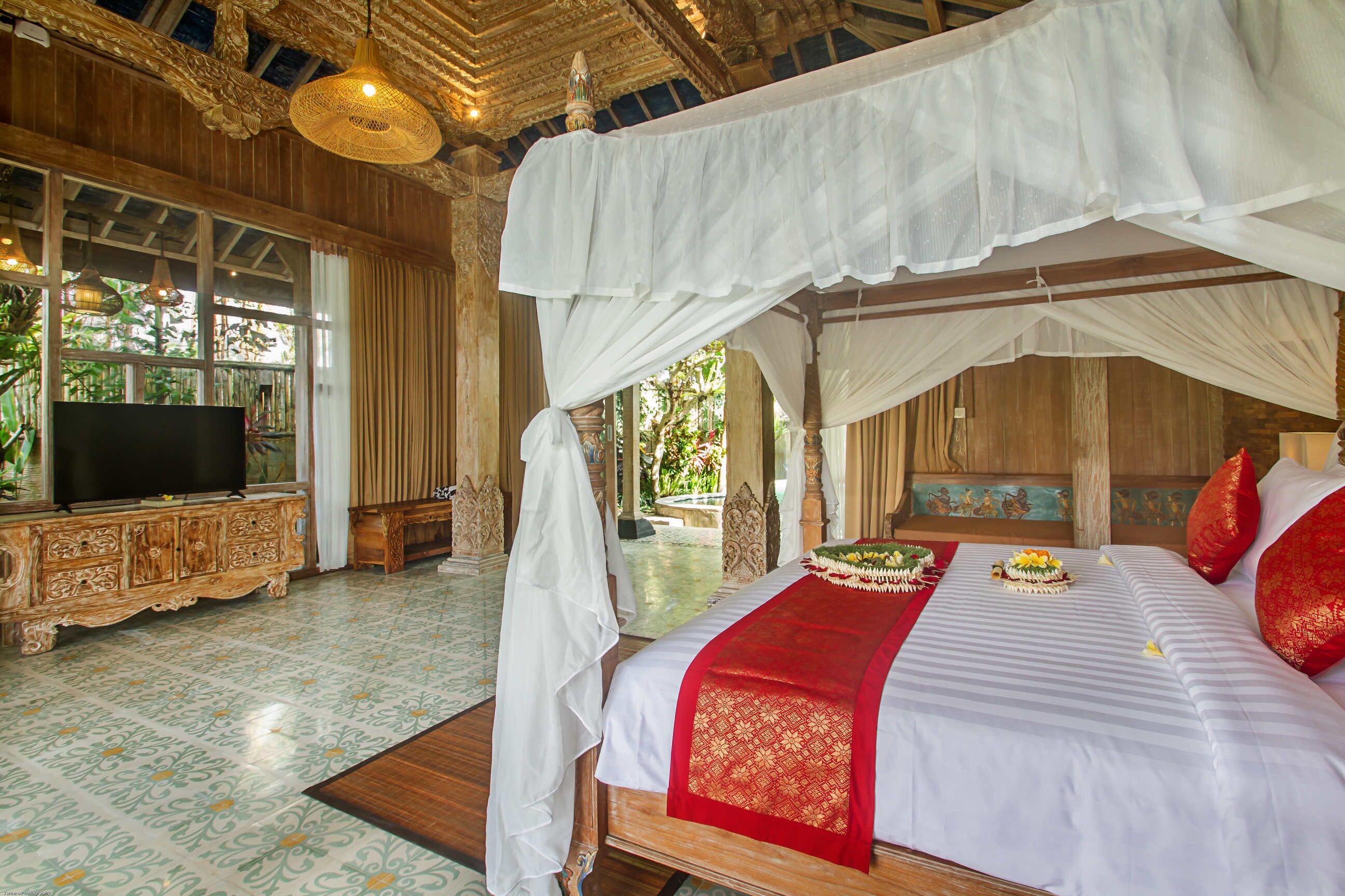 Wooden Ganeca Villas by Pramana Villas