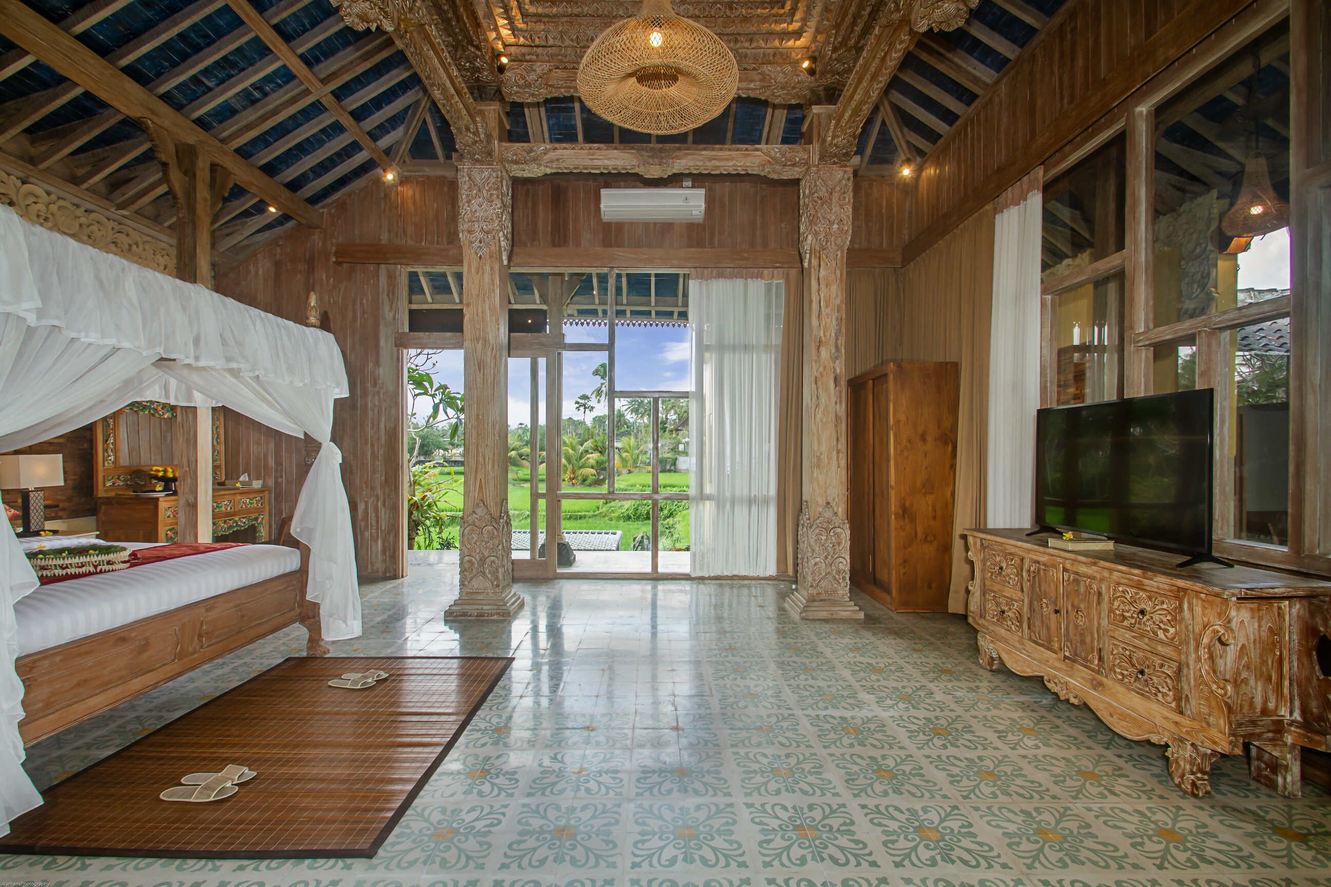 Wooden Ganeca Villas by Pramana Villas