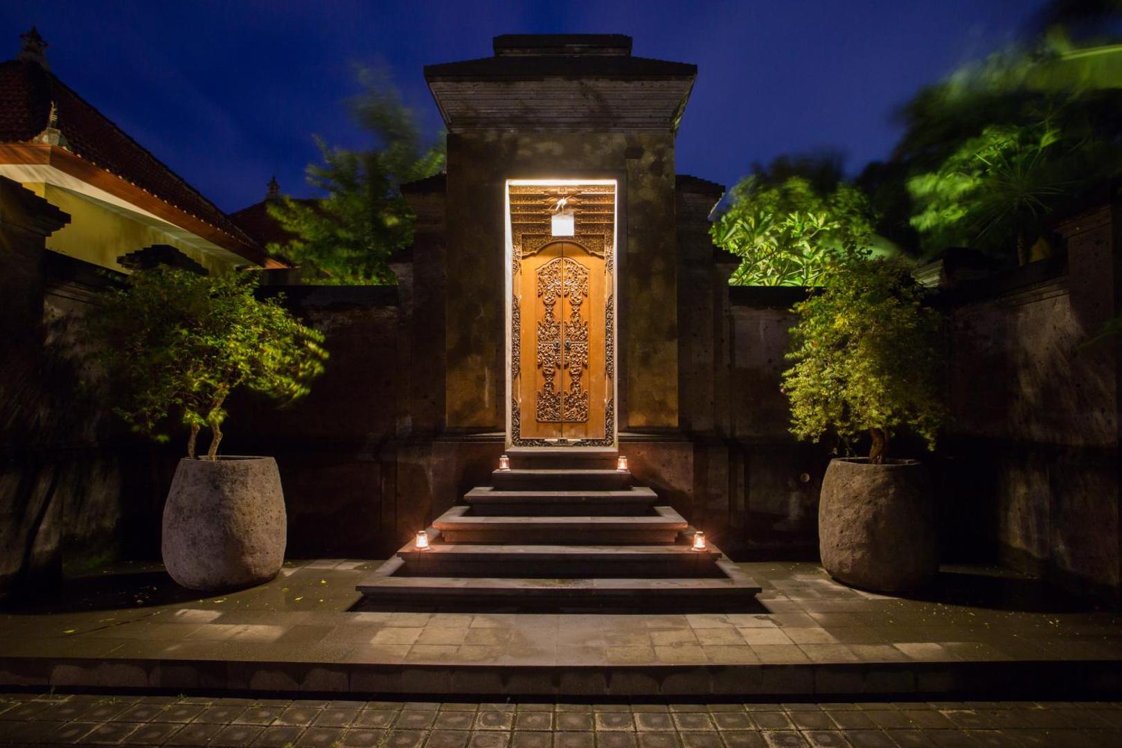 Yana Villas Kemenuh by Pramana Villas