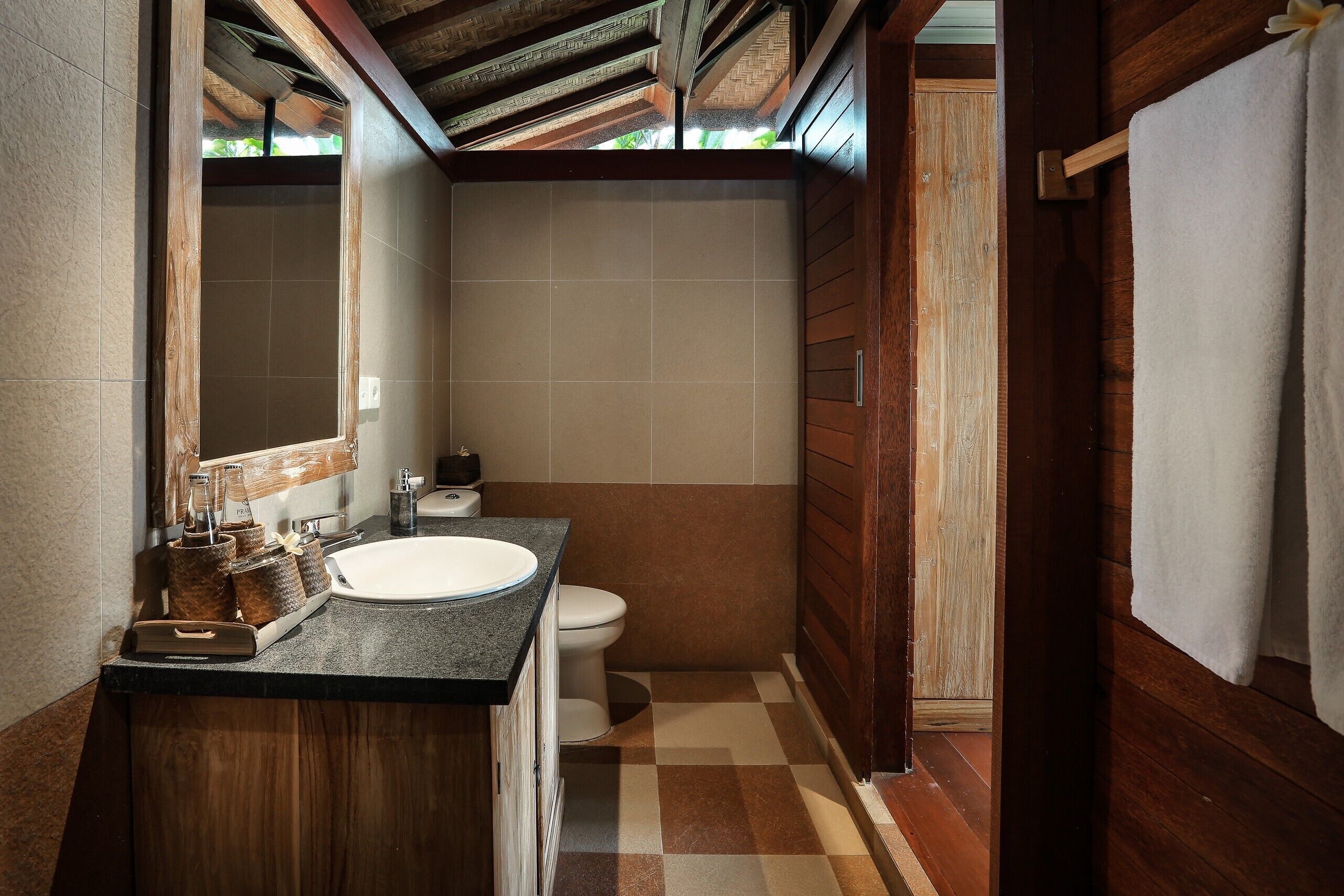 Yana Villas Kemenuh by Pramana Villas