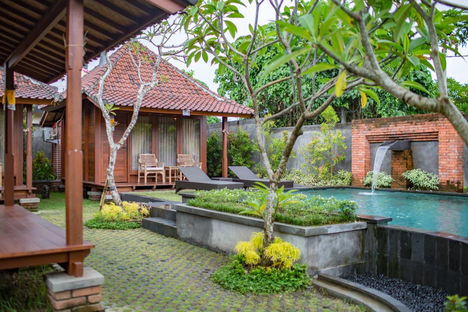 Yana Villas Kemenuh by Pramana Villas