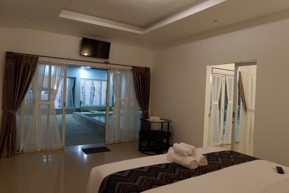 Daniswara Villa