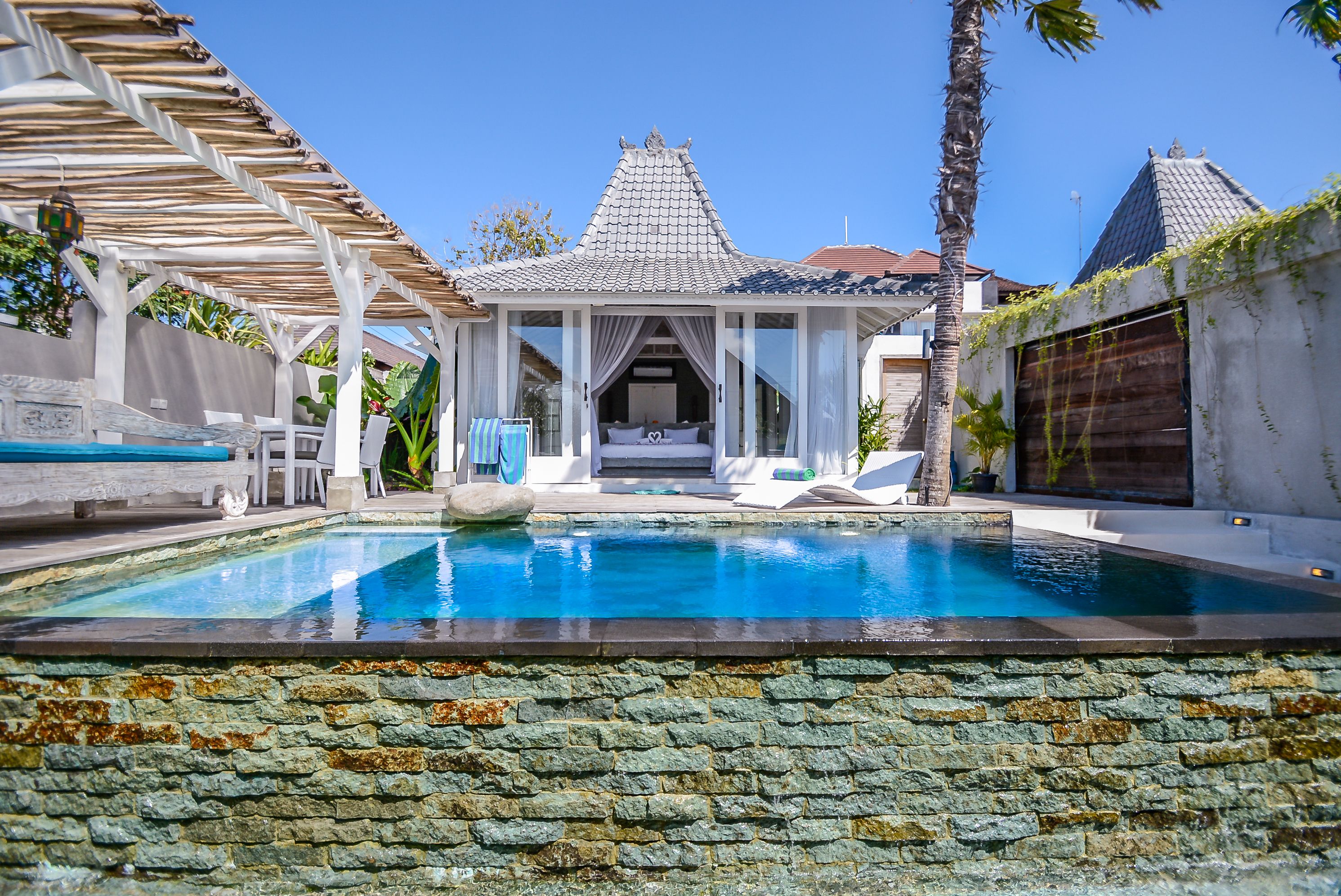 Mahi Mahi Villas and Suites