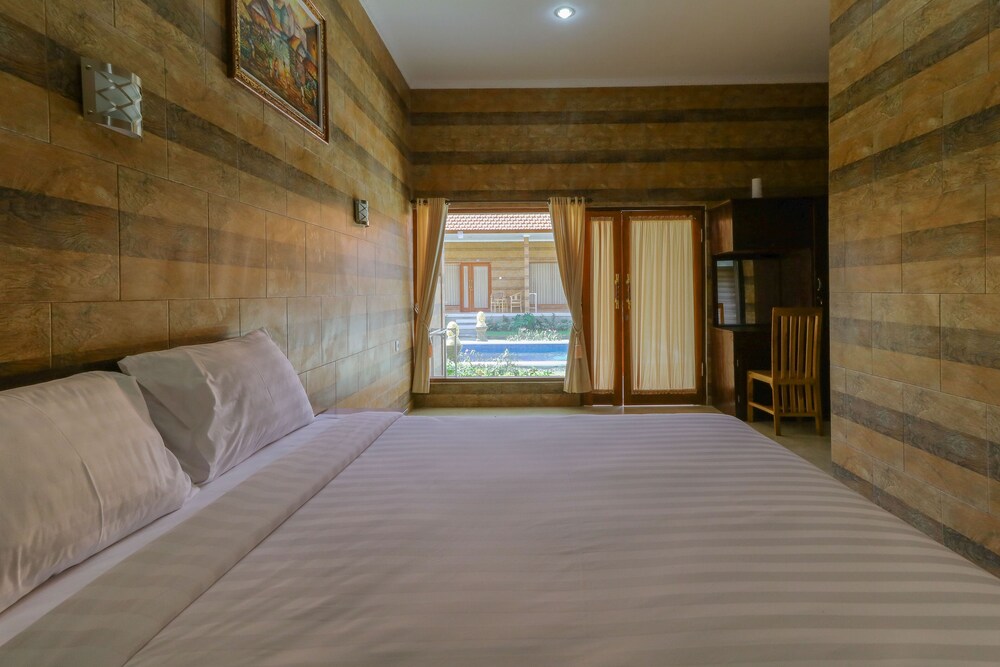 Manik Homestay