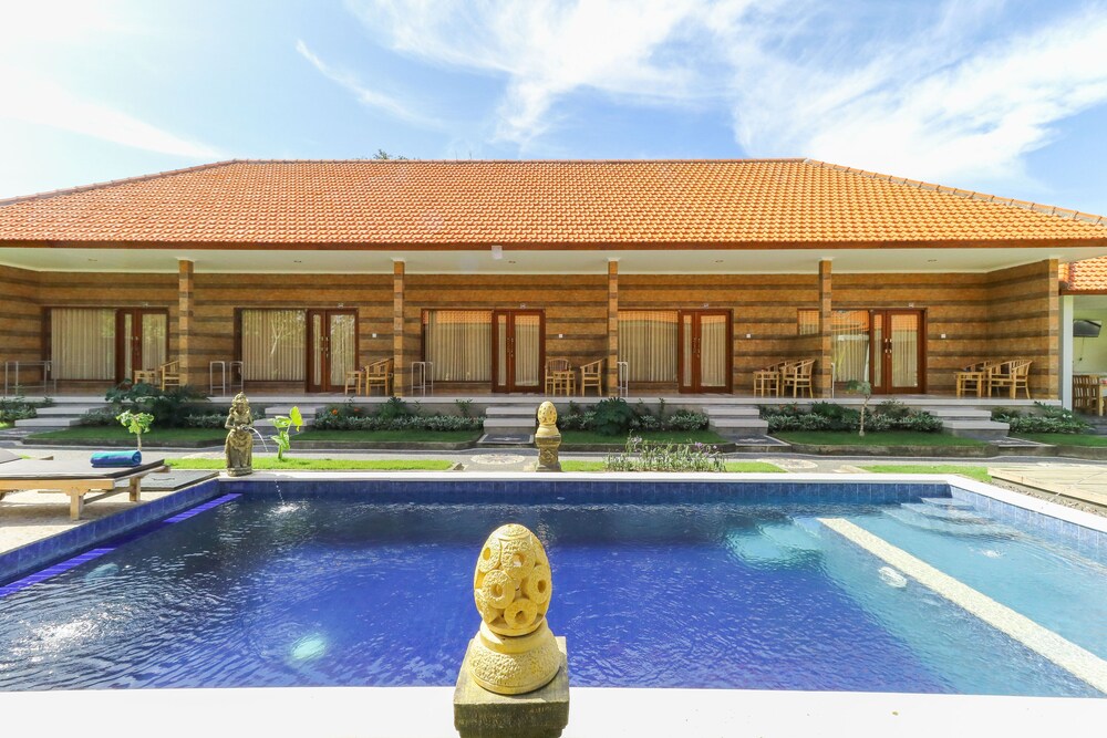 Manik Homestay