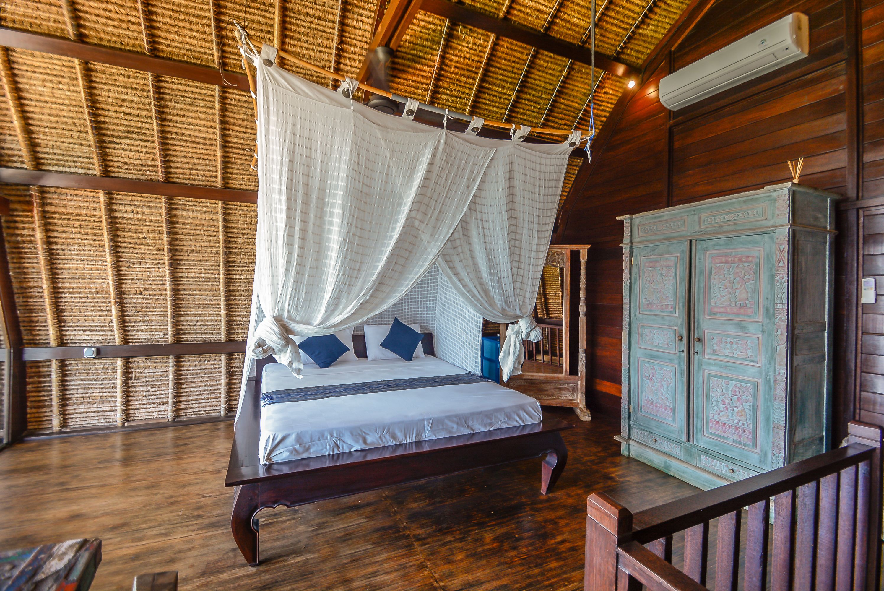 Rumah Elizabeth & Rumah Janneke