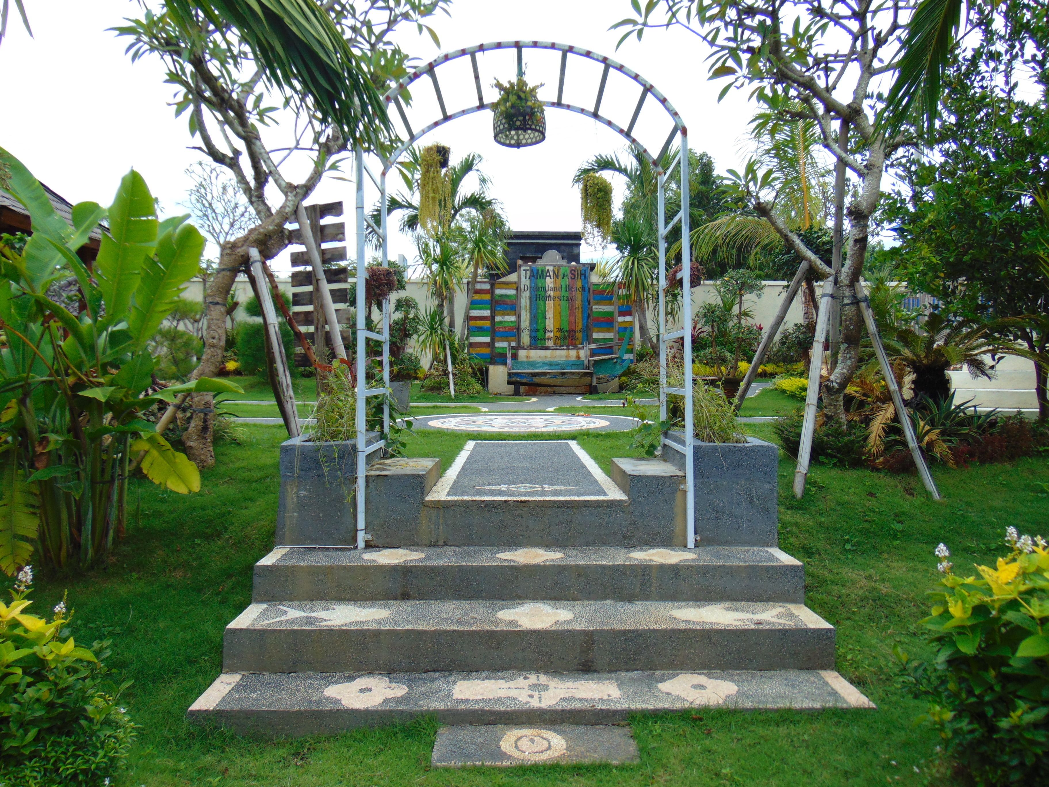 Taman Asih Bingin Homestay