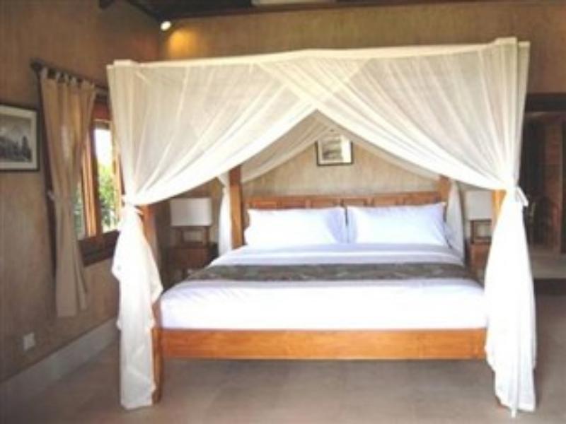 Three Monkeys Villas