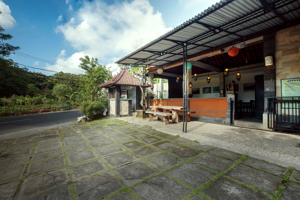 U Tube Hotel & Spa
