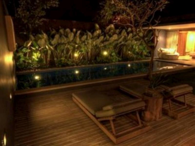 The Grove Bumbak