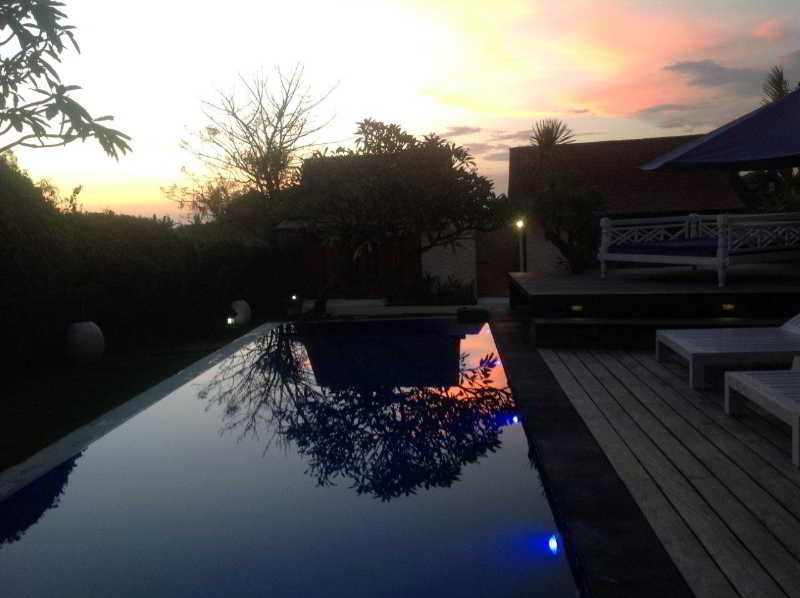 Villa Biru