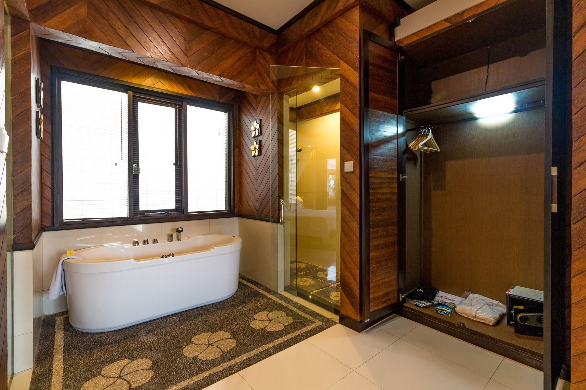 Aisis Luxury Villas And Spa