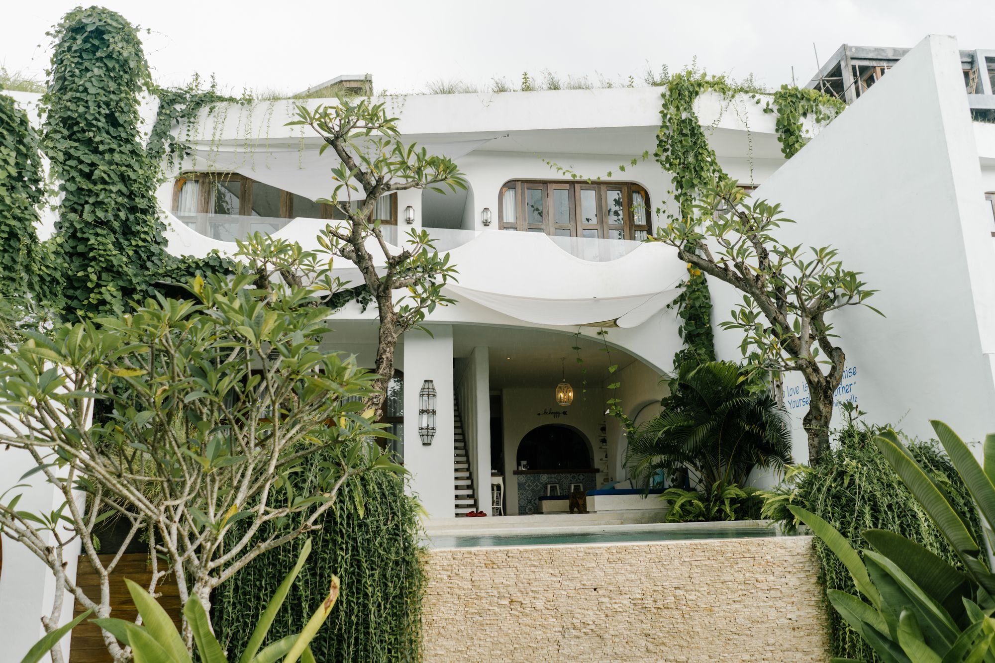 Nazeki Villa