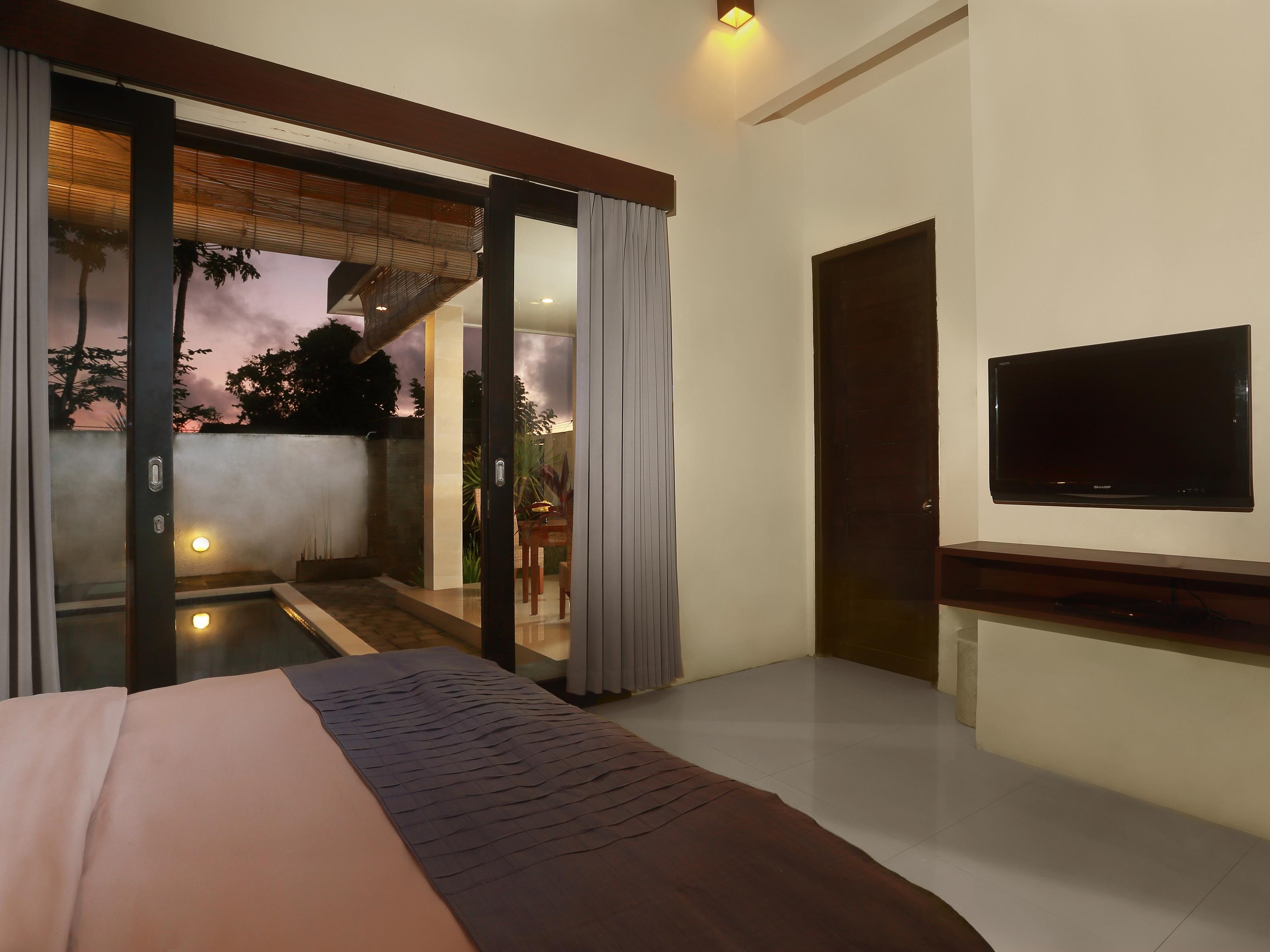 Palm Leaf Villa