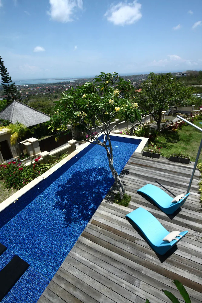 Sun Island Suites