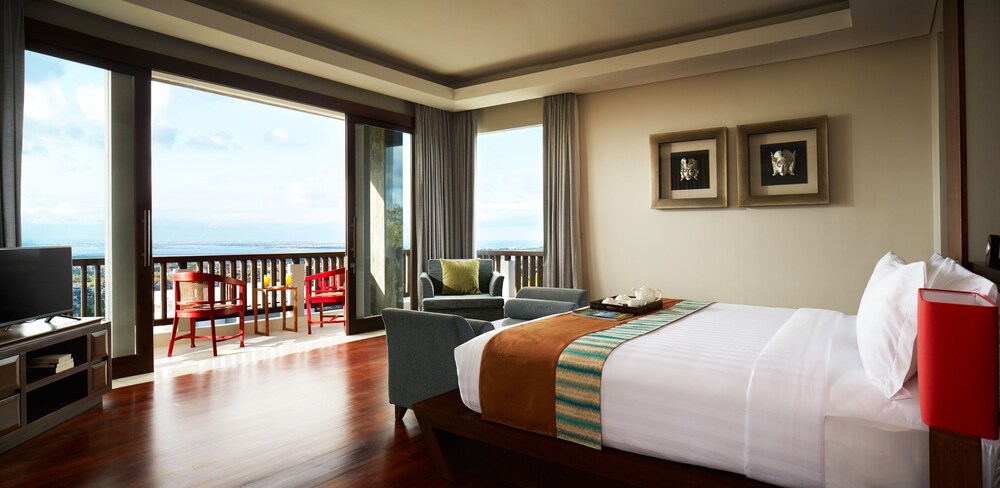 Sun Island Suites