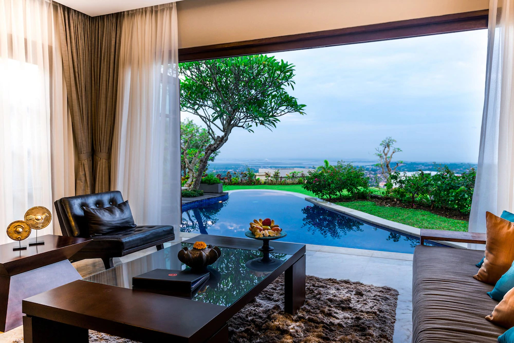 Sun Island Suites