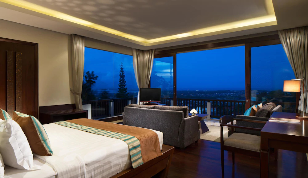 Sun Island Suites