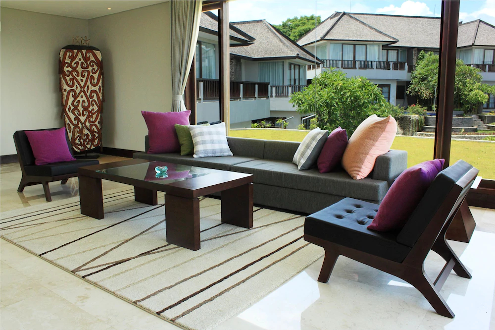 Sun Island Suites