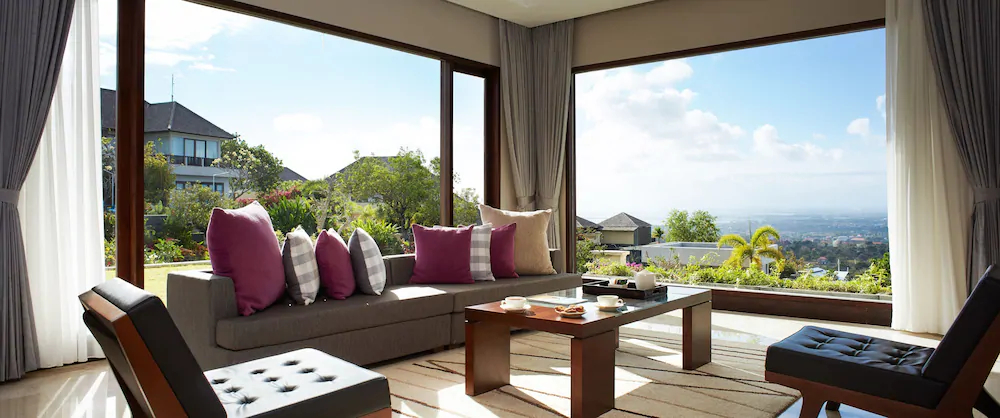 Sun Island Suites