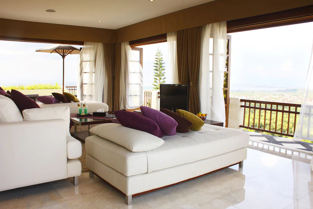 Sun Island Suites