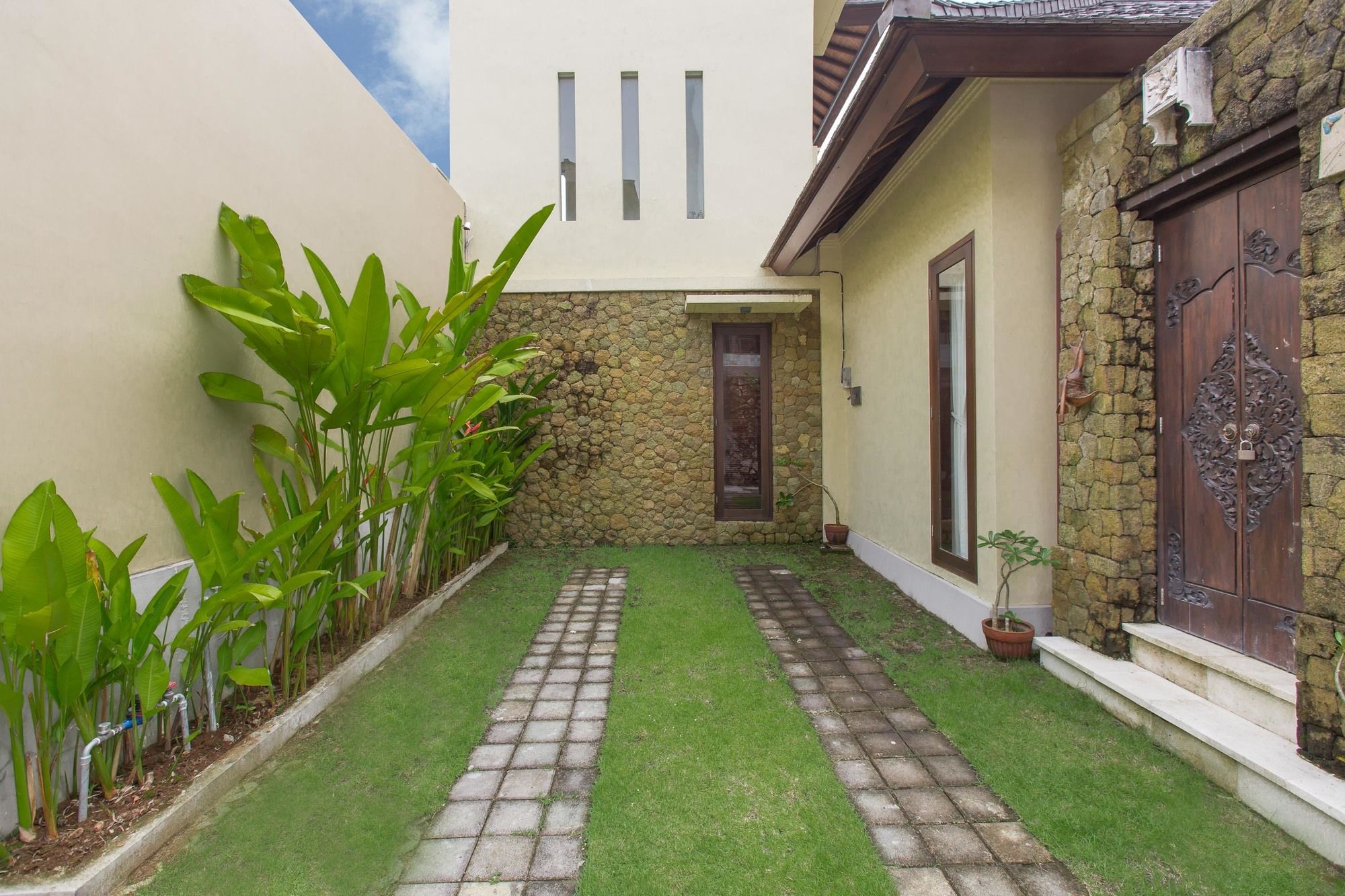The Reika Villas