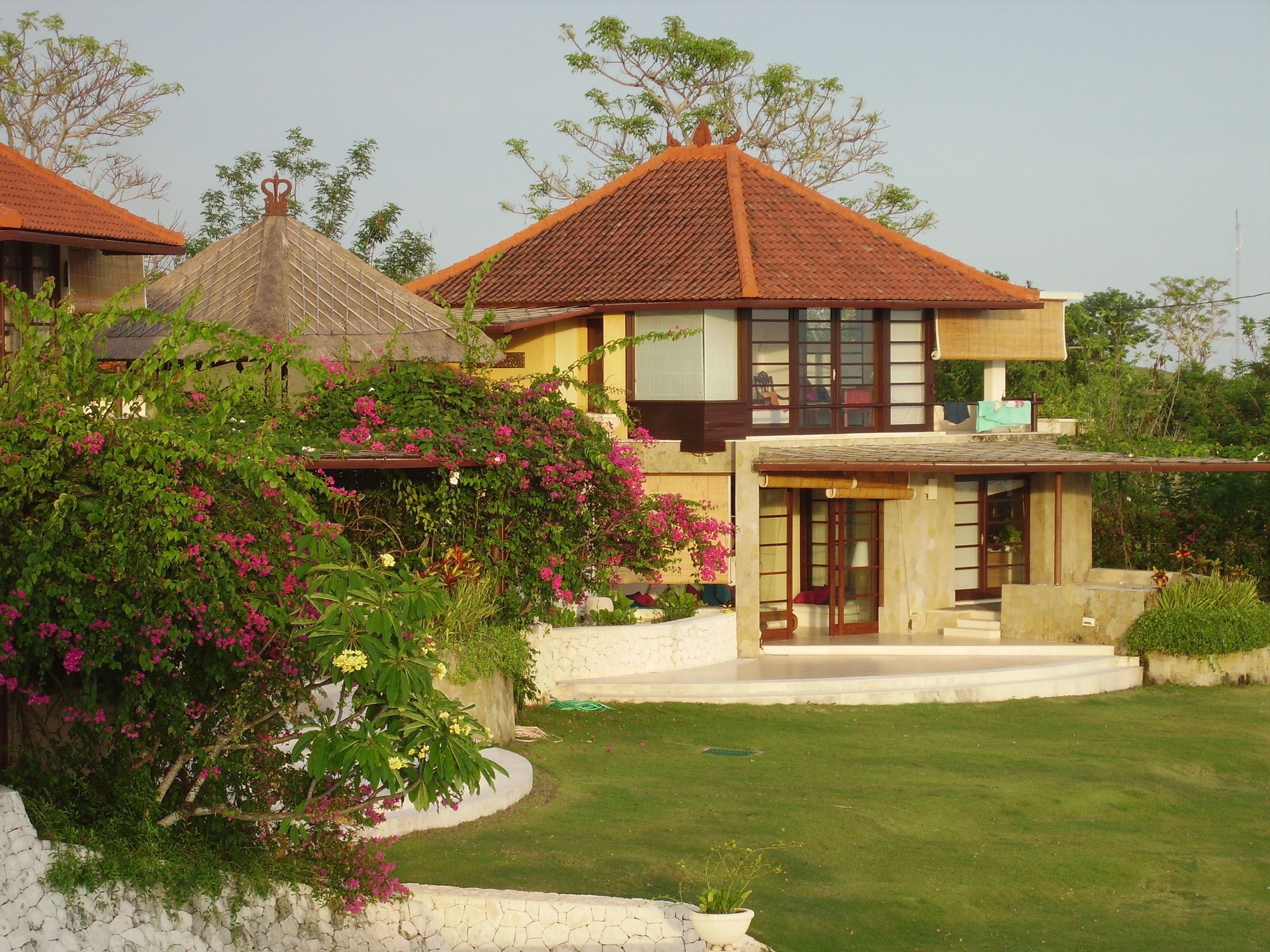 Villa Bidadari