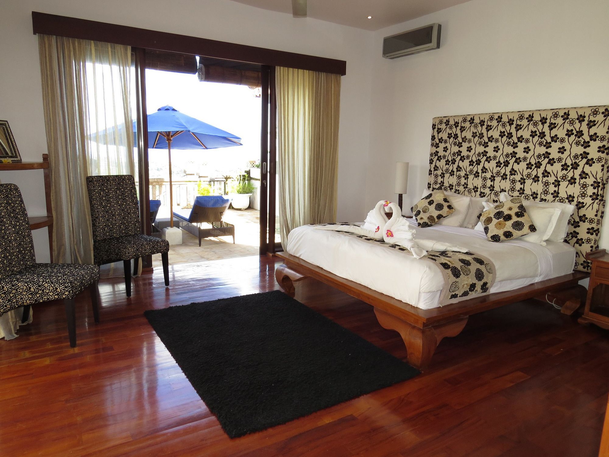 Villa Lebah