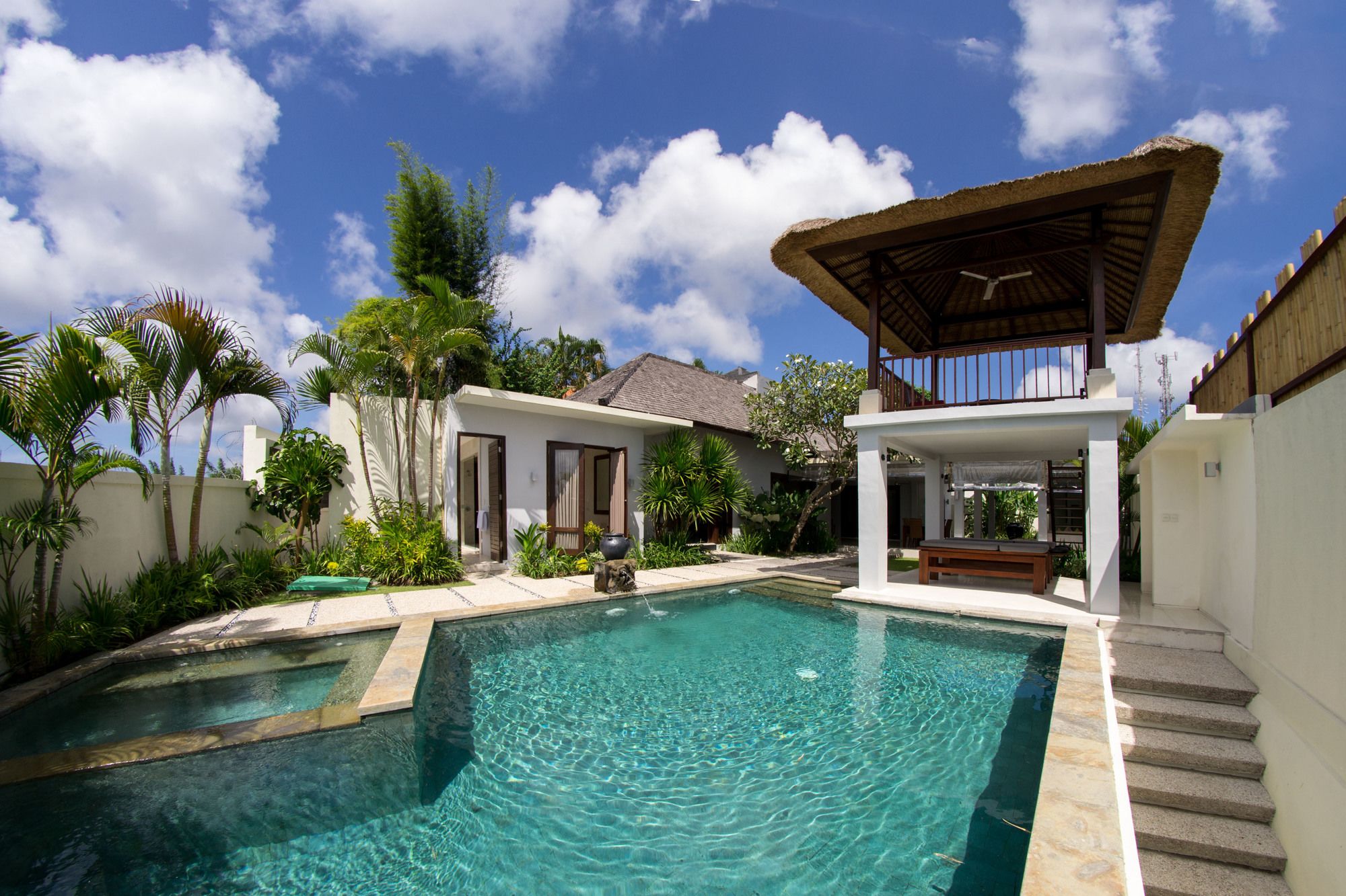Villa Seratus