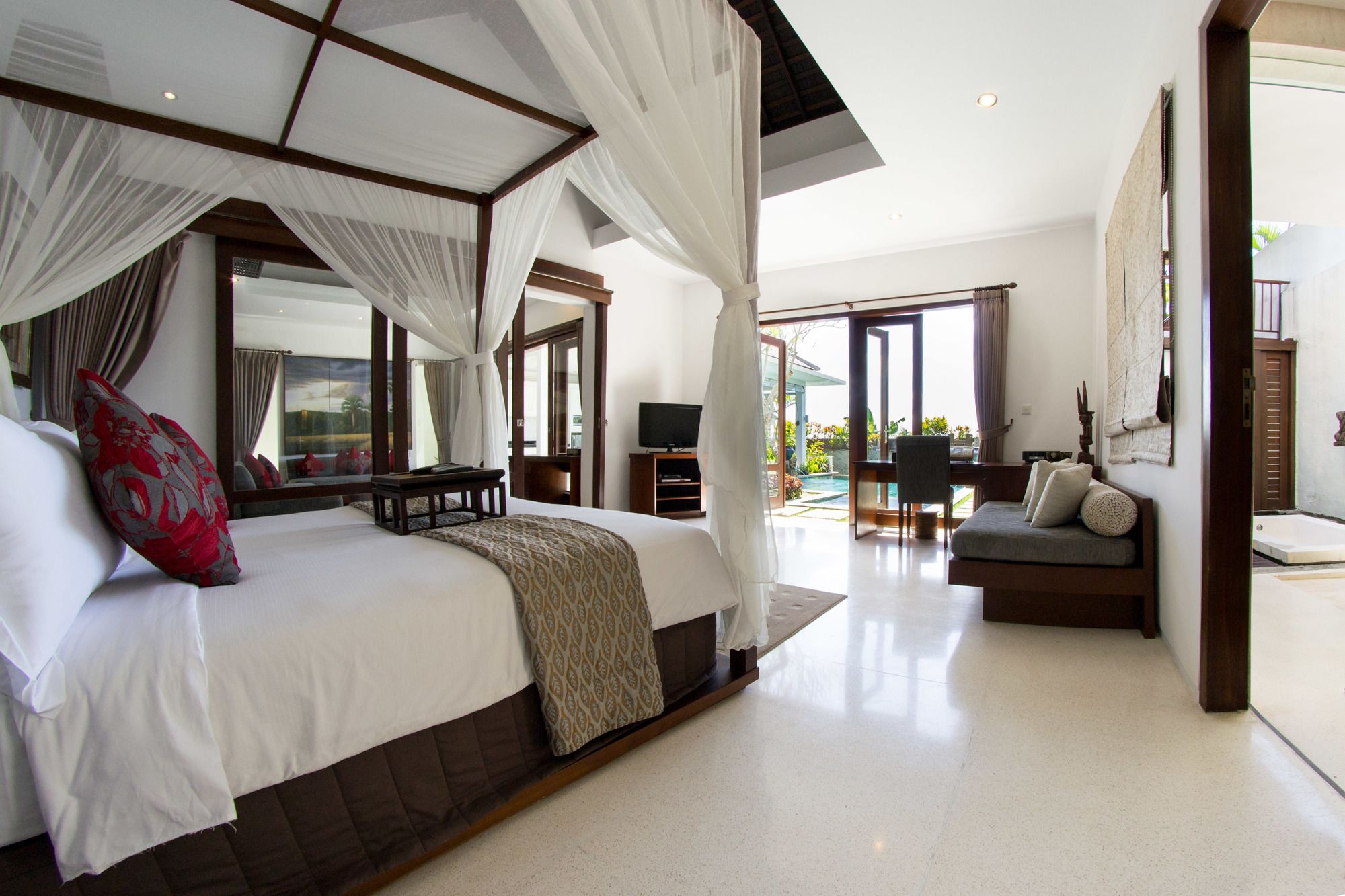Villa Seratus