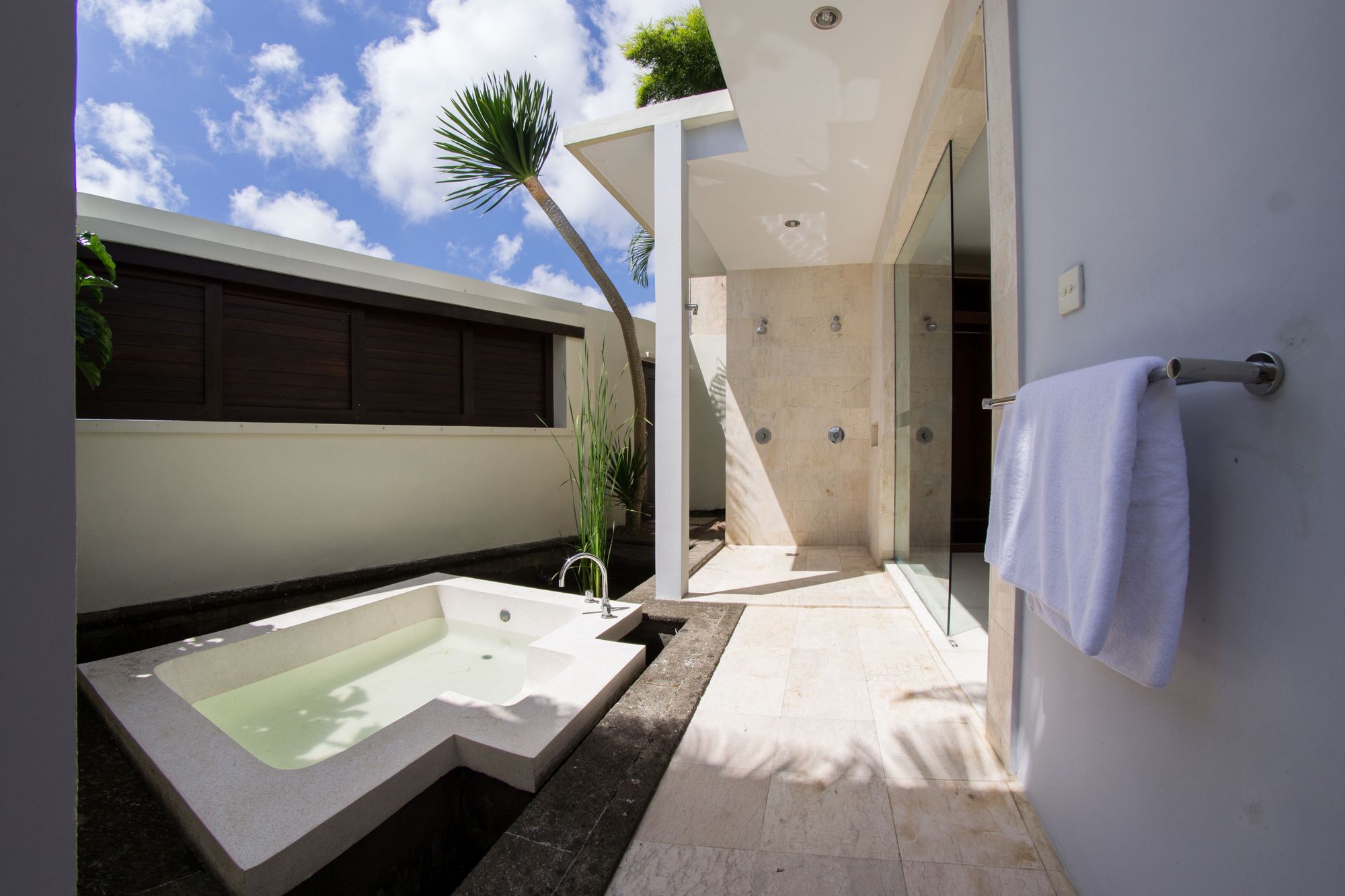 Villa Seratus