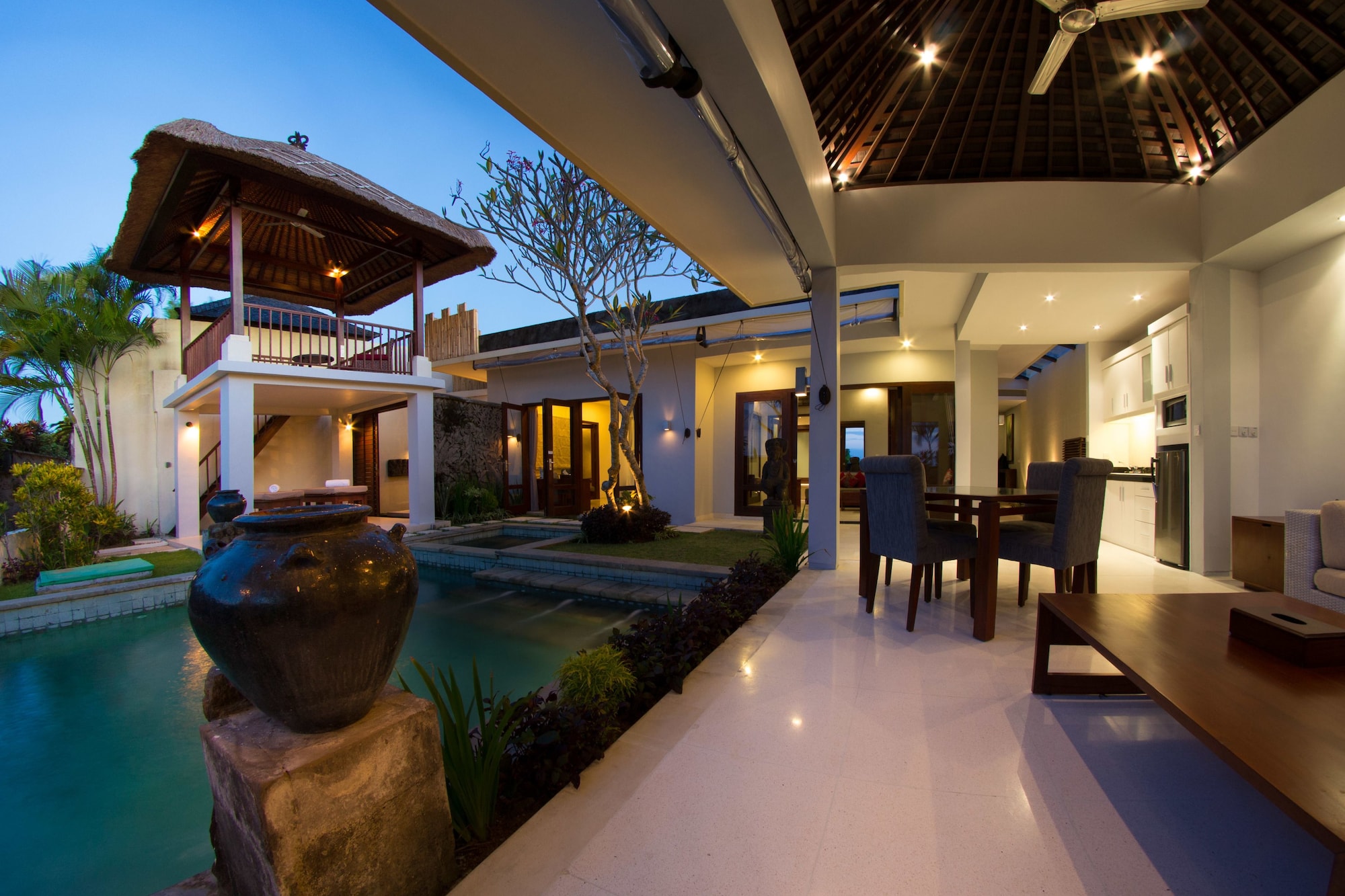 Villa Seratus