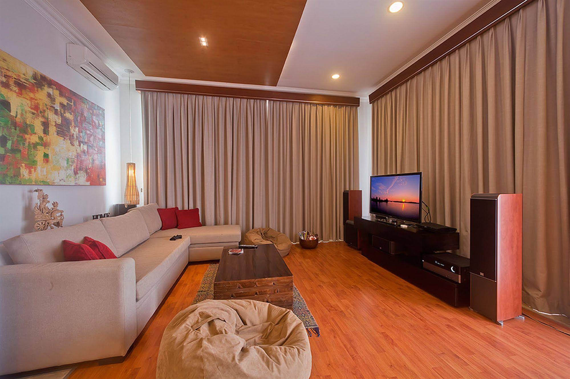 Villa Sky House